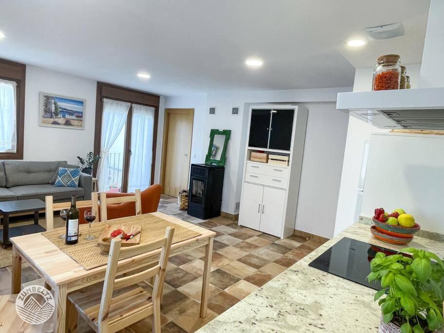Casa Zunbeltz De 3 Habitaciones En Plena Montana Lezáun Extérieur photo